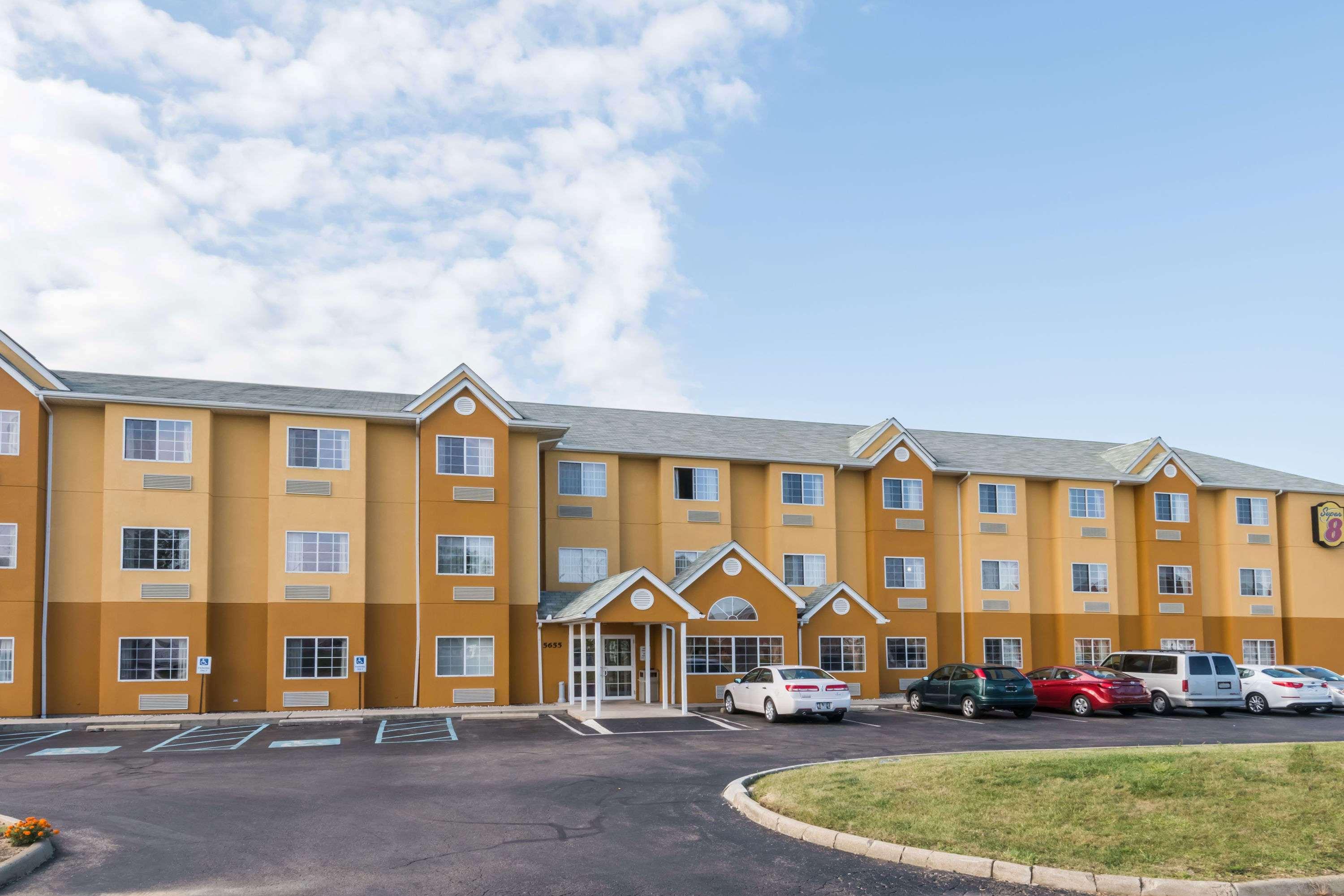 Hotel Super 8 By Wyndham Columbus West Esterno foto